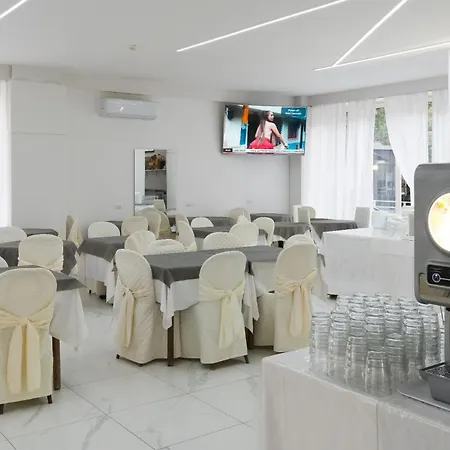 Hotel Ninfea 3*